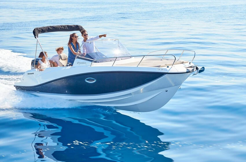 Quicksilver 675 SUNDECK + MERCURY F 200 V6 XL — photo 2