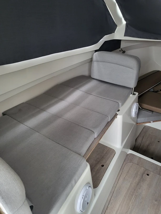 QUICKSILVER ACTIV 675 WEEKEND+ MERCURY F 200 XL — photo 47