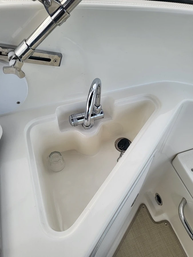BAYLINER 742 CUDDY — photo 21