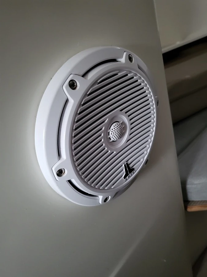 QUICKSILVER ACTIV 675 WEEKEND+ MERCURY F 200 XL — photo 31