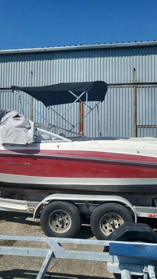 BAYLINER 215 — photo 5
