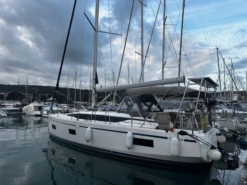 Bavaria C38