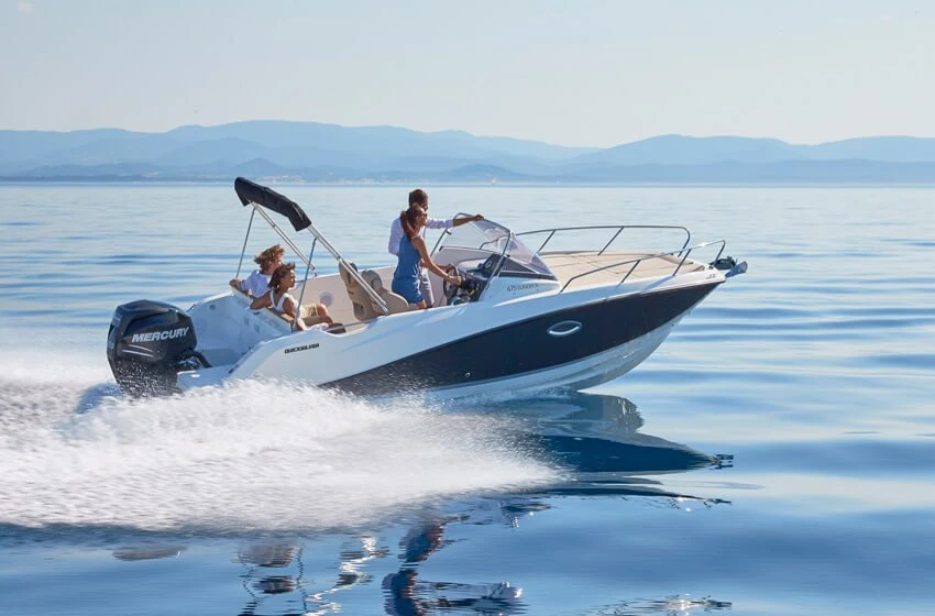 Quicksilver 675 SUNDECK + MERCURY F 200 V6 XL — photo 5