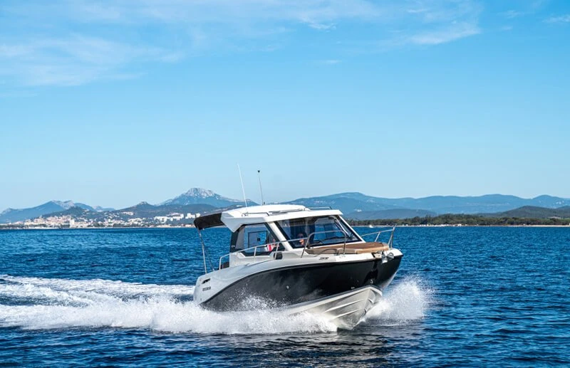 Quicksilver 705 WEEKEND + MERCURY F 225 XL V6 — photo 2