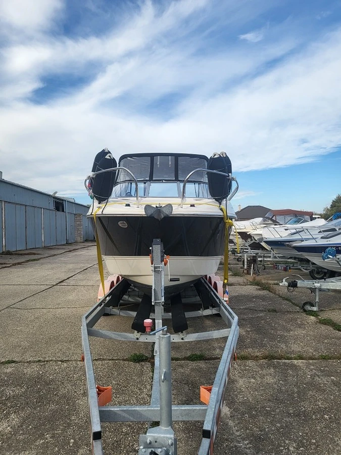 BAYLINER 742 CUDDY — photo 3