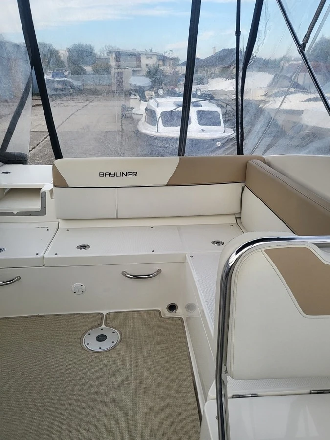 BAYLINER 742 CUDDY — photo 25