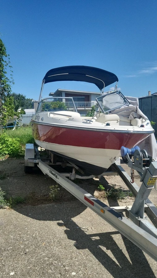 BAYLINER 215 — photo 3