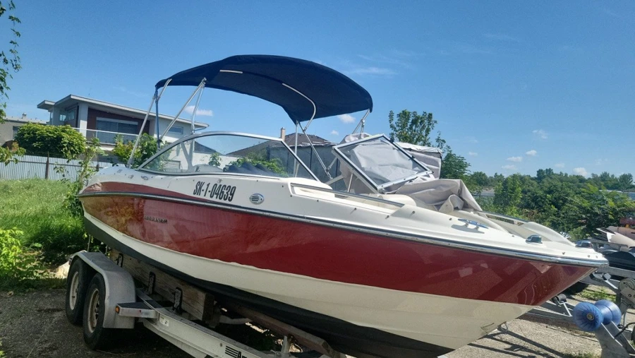 BAYLINER 215 — photo 2