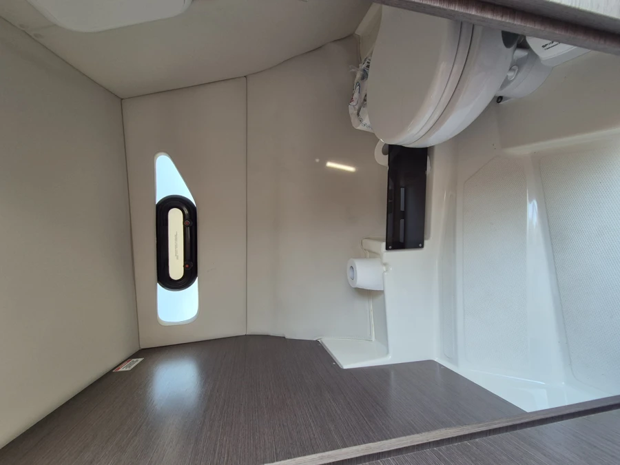Bayliner VR6 Cuddy 2023 + Brenderup 2500 — photo 26