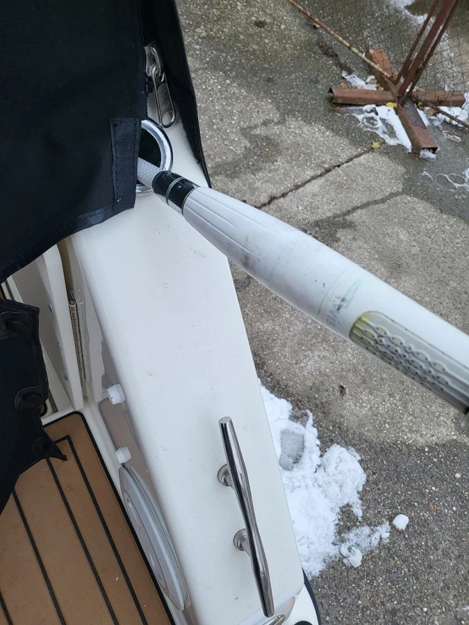 QUICKSILVER ACTIV 675 WEEKEND+ MERCURY F 200 XL — photo 14